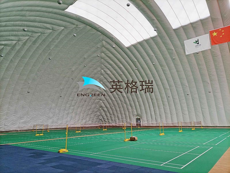 在建筑中廣泛使用的膜材料有什么特性？